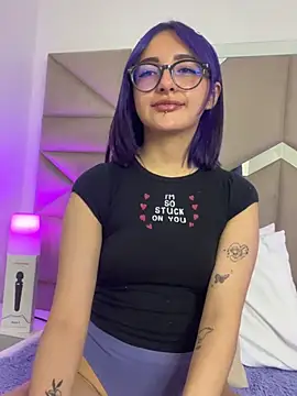 Snapshot of Dreammy_Kitty chatting on 02/23/26, 02:58 Dreammy Kitty online show from 02/23/26, 02:58