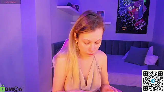 Michelle Mary online show from 12/14/25, 01:22