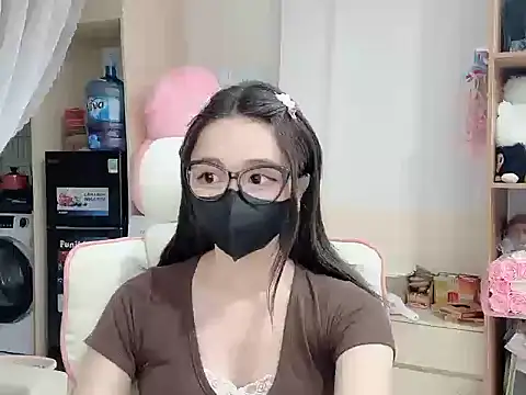 Snapshot of Yuyu-baobei chatting on 04/16/26, 10:01 Yuyu-baobei online show from 04/16/26, 10:01