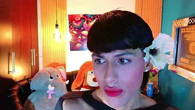 Snapshot of StormLuxX chatting on 05/05/26, 12:46 StormLuxX online show from 05/05/26, 12:46