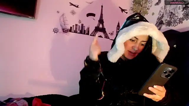 MisNicol online show from 01/17/26, 01:05