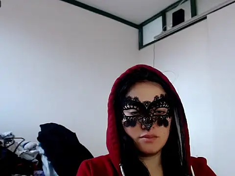 Snapshot of MisNicol chatting on 02/16/26, 09:22 MisNicol online show from 02/16/26, 09:22