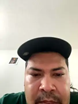 Snapshot of Samcan3 chatting on 12/01/25, 05:07 Samcan3 online show from 12/01/25, 05:07