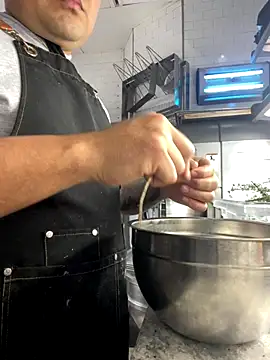 Snapshot of Samcan3 chatting on 12/03/25, 04:53 Samcan3 online show from 12/03/25, 04:53