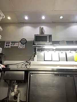 Snapshot of Samcan3 chatting on 12/23/25, 08:23 Samcan3 online show from 12/23/25, 08:23