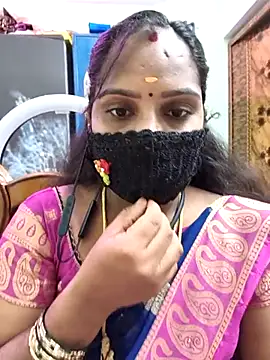 Tamil Pallavi online show from 05/17/26, 03:19