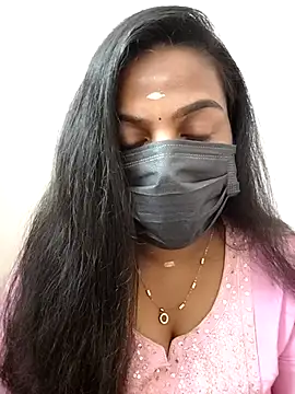 Snapshot of Tamil_Shara chatting on 12/16/25, 03:50 Tamil Shara online show from 12/16/25, 03:50