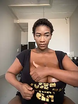 Snapshot of GiantClithpee chatting on 02/28/25, 08:31 GiantClithpee online show from 02/28/25, 08:31