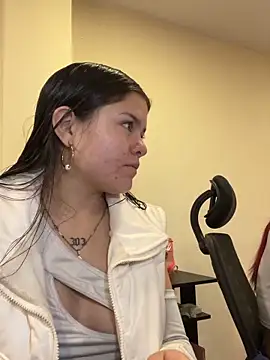 Camila Duarte2 online show from 04/29/26, 02:32