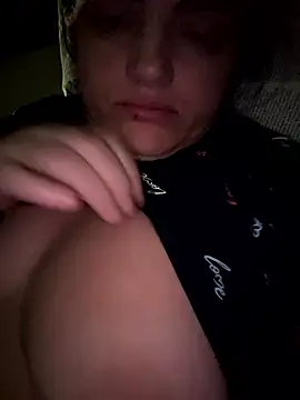 Snapshot of gini92 chatting on 01/12/26, 11:54 gini92 online show from 01/12/26, 11:54