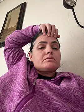 Snapshot of gini92 chatting on 02/01/26, 12:26 gini92 online show from 02/01/26, 12:26