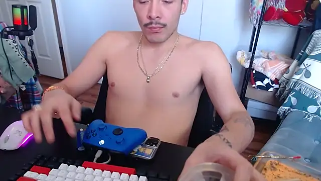 Snapshot of Longdforya chatting on 03/22/26, 04:10 Longdforya online show from 03/22/26, 04:10