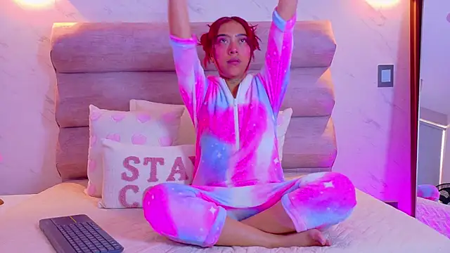 Snapshot of AriaBlake_1 chatting on 12/05/25, 12:14 AriaBlake 1 online show from 12/05/25, 12:14