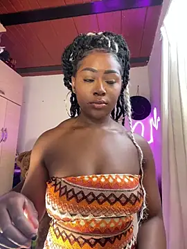 Cynthia es online show from 04/30/26, 03:51