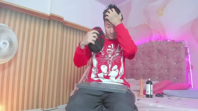 Snapshot of jack__baby_ chatting on 12/15/25, 03:00 jack baby online show from 12/15/25, 03:00