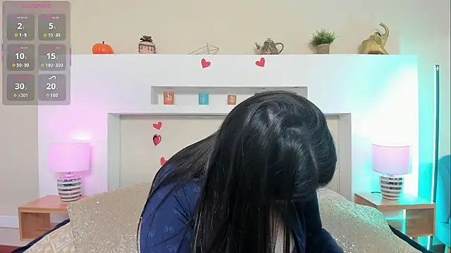 AnikaRomanoff  online show from 06/17/26, 11:34