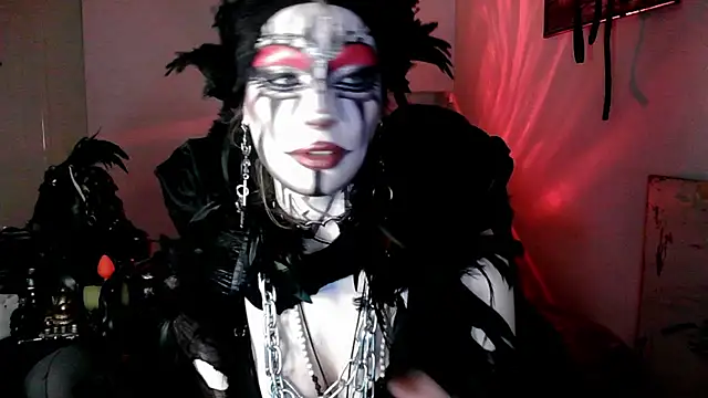 Snapshot of EmpressMorrigan chatting on 12/23/25, 10:46 EmpressMorrigan online show from 12/23/25, 10:46