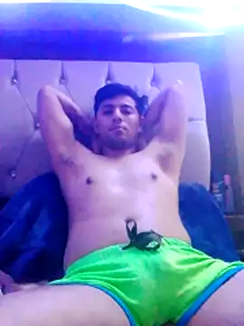 Snapshot of Eduall93 chatting on 03/15/26, 09:04 Eduall93 online show from 03/15/26, 09:04