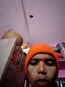 Snapshot of Chetna_sharma chatting on 12/15/25, 12:53 Chetna sharma online show from 12/15/25, 12:53