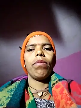 Snapshot of Chetna_sharma chatting on 12/16/25, 01:32 Chetna sharma online show from 12/16/25, 01:32