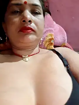 Your-shreya143 online show from 05/19/26, 11:11