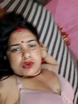 Your-shreya143 online show from 05/21/26, 10:50