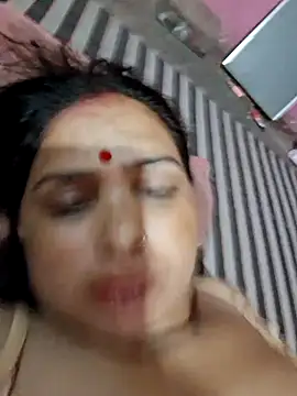 Your-shreya143 online show from 06/19/26, 09:29