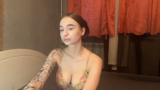 Snapshot of imChatty_Alice chatting on 05/30/26, 01:25 imChatty Alice online show from 05/30/26, 01:25
