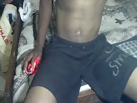 Snapshot of londanirc chatting on 12/16/25, 02:33 londanirc online show from 12/16/25, 02:33