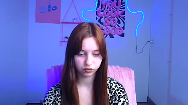 Snapshot of Lilu_May chatting on 12/05/25, 07:10 Lilu May online show from 12/05/25, 07:10