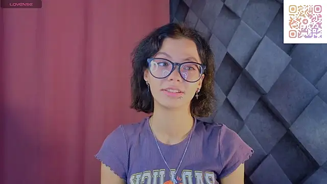 Snapshot of Ameliisun chatting on 12/20/25, 12:34 Ameliisun online show from 12/20/25, 12:34