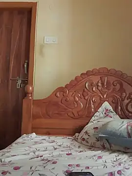 Snapshot of ragnar_steamy chatting on 02/18/26, 11:39 ragnar steamy online show from 02/18/26, 11:39