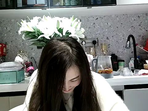 Monica8810 online show from 12/16/25, 05:07