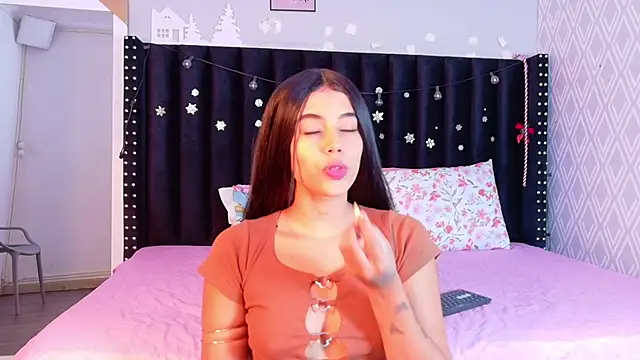 Snapshot of Kathamullerr chatting on 12/16/25, 06:57 Kathamullerr online show from 12/16/25, 06:57