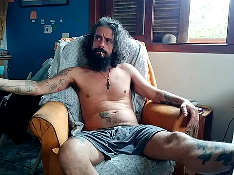 Snapshot of ooproprio chatting on 05/08/26, 02:22 ooproprio online show from 05/08/26, 02:22