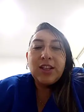 Snapshot of Valeria_montana_ chatting on 03/27/26, 01:00 Valeria montana online show from 03/27/26, 01:00