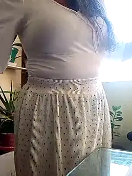 Snapshot of Valeria_montana_ chatting on 04/04/26, 12:35 Valeria montana online show from 04/04/26, 12:35