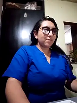 Snapshot of Valeria_montana_ chatting on 04/26/26, 02:42 Valeria montana online show from 04/26/26, 02:42