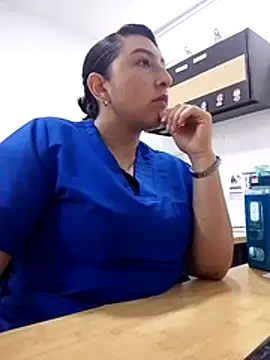 Snapshot of Valeria_montana_ chatting on 04/30/26, 12:00 Valeria montana online show from 04/30/26, 12:00