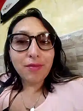 Snapshot of Valeria_montana_ chatting on 05/01/26, 08:24 Valeria montana online show from 05/01/26, 08:24