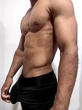 BrunoHot  online show from 12/04/25, 09:12