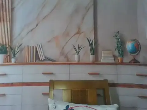 Snapshot of Luna-Hot0802 chatting on 12/22/25, 12:57 Luna-Hot0802 online show from 12/22/25, 12:57