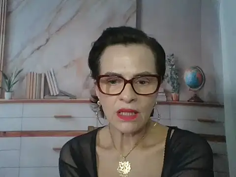 Snapshot of Luna-Hot0802 chatting on 01/06/26, 12:53 Luna-Hot0802 online show from 01/06/26, 12:53