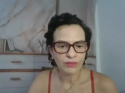 Snapshot of Luna-Hot0802 chatting on 01/19/26, 12:31 Luna-Hot0802 online show from 01/19/26, 12:31