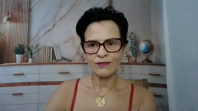 Snapshot of Luna-Hot0802 chatting on 02/28/26, 06:53 Luna-Hot0802 online show from 02/28/26, 06:53