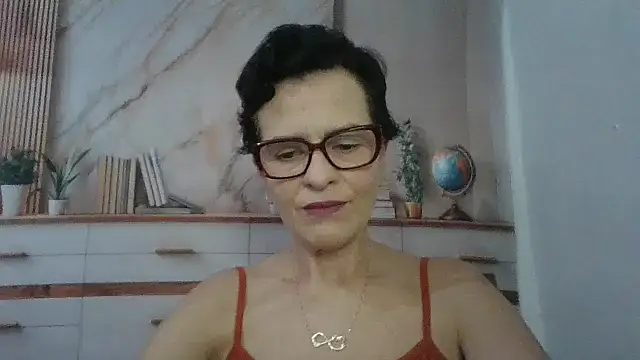 Snapshot of Luna-Hot0802 chatting on 03/06/26, 01:18 Luna-Hot0802 online show from 03/06/26, 01:18