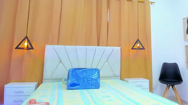 Snapshot of Kamila_Steward chatting on 01/15/26, 04:11 Kamila Steward online show from 01/15/26, 04:11