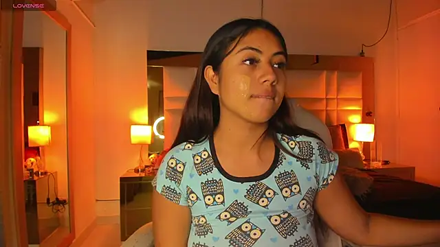 Zoei Moon online show from 06/16/26, 07:05
