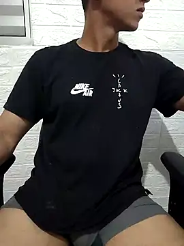 Snapshot of Victorvon9 chatting on 01/19/26, 12:36 Victorvon9 online show from 01/19/26, 12:36