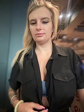 Betsy online show from 01/16/25, 04:28